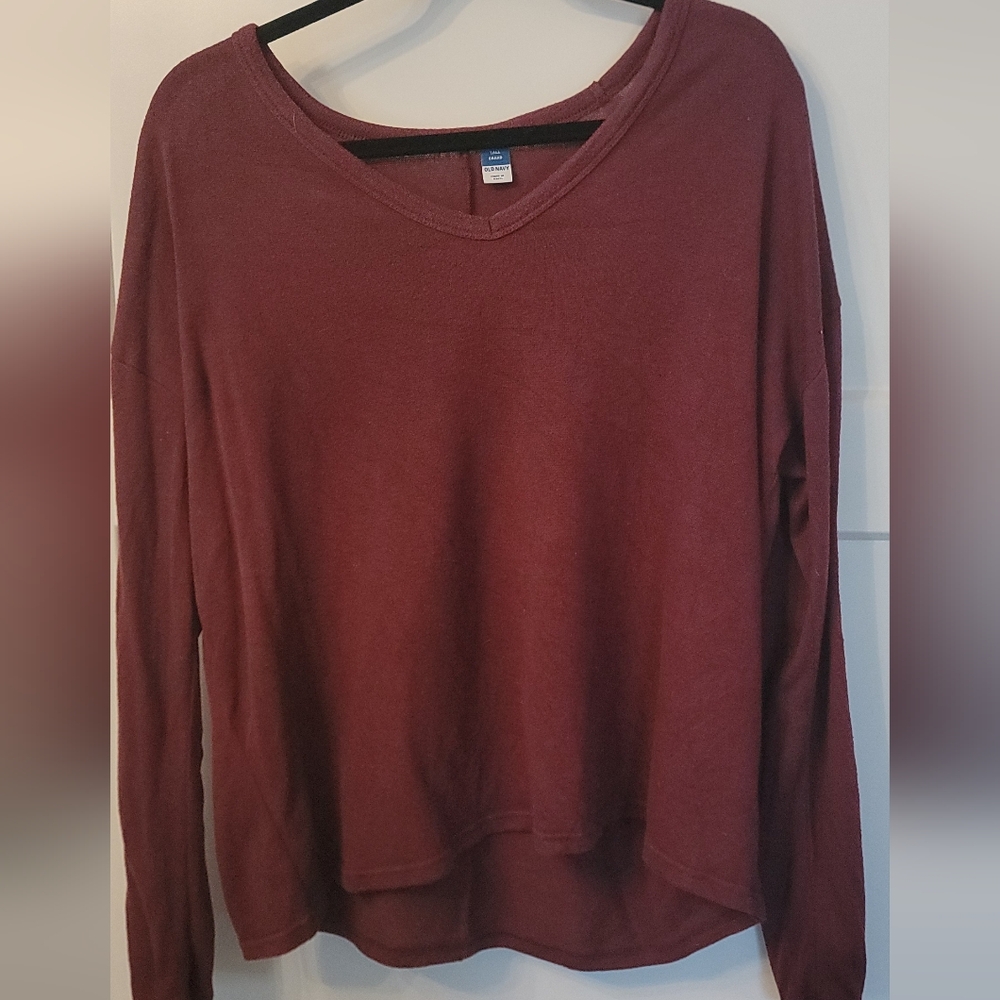 Cozy V-Neck Long Sleeve Top - Burgundy